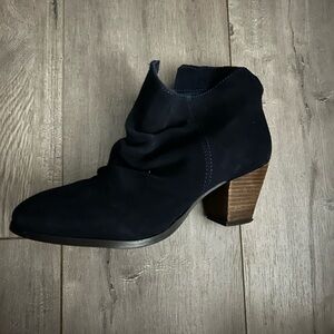 Diba navy slouch heeled suede booties